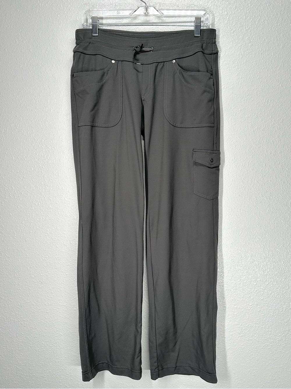 KUHL women’s cargo style pants